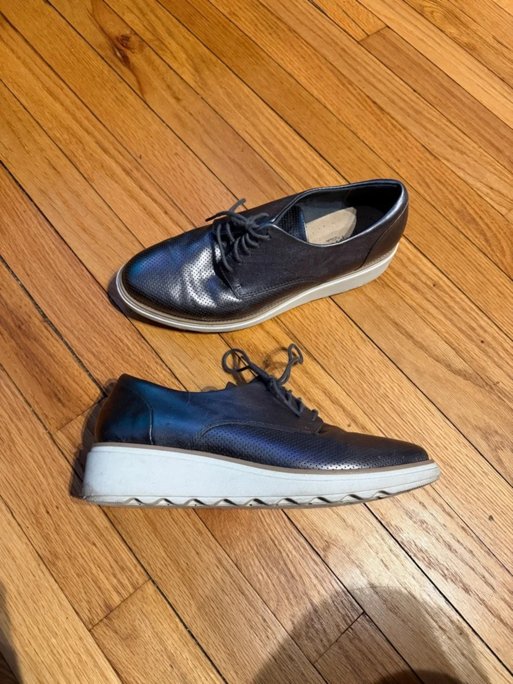 Clarks Sharon Crystal Leather wedge oxford metallic cushion 9 Perforated Lace-Up - Picture 2 of 9